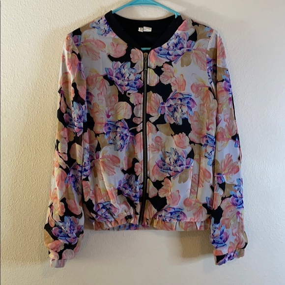 Jackets & Blazers - Floral zip up jacket
